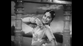 Waheeda Rehman Classical Dance [upl. by Nireil]